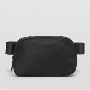 Lululemon Everywhere Belt Bag Black Original Style